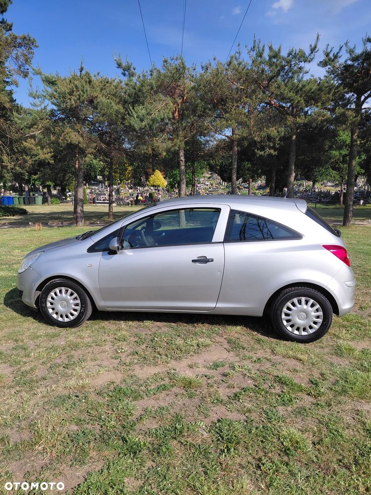 Opel Corsa - 1