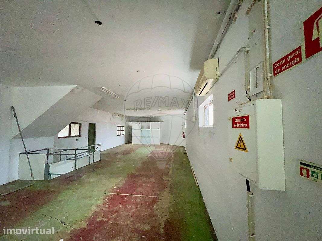 Armazém  para arrendamento - Grande imagem: 4/9