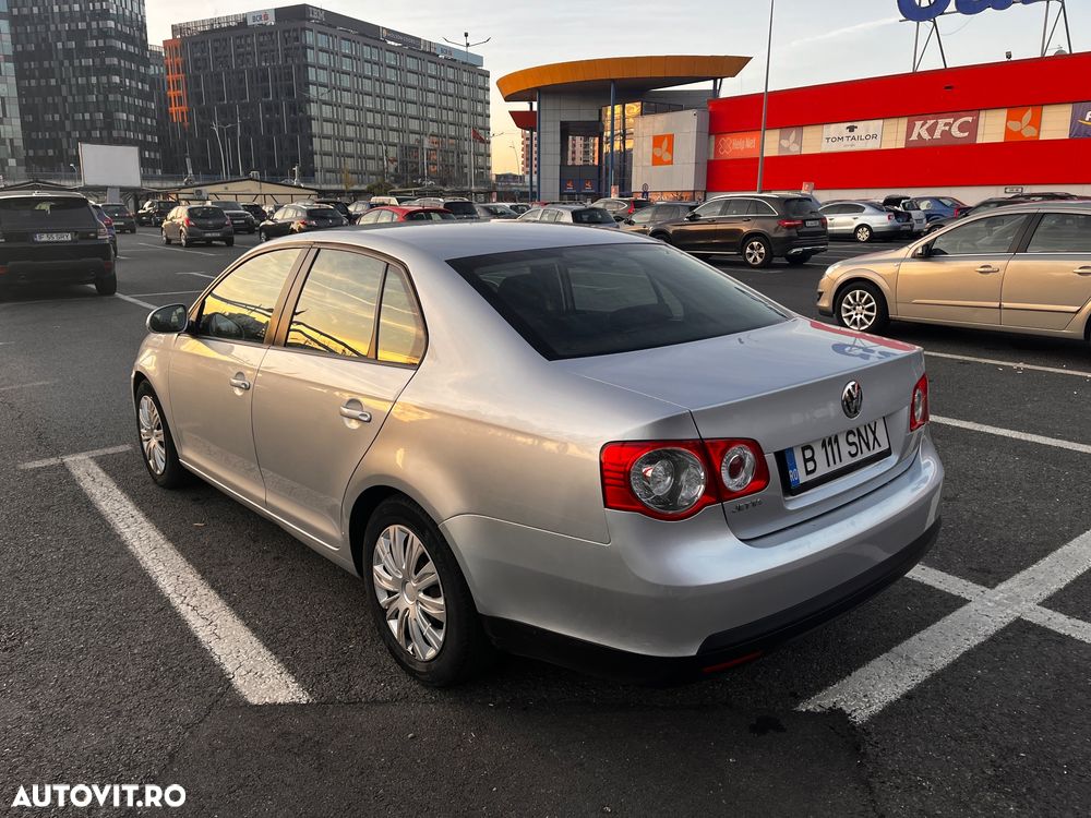 Volkswagen Jetta 1.6 TDI DPF Highline - 6