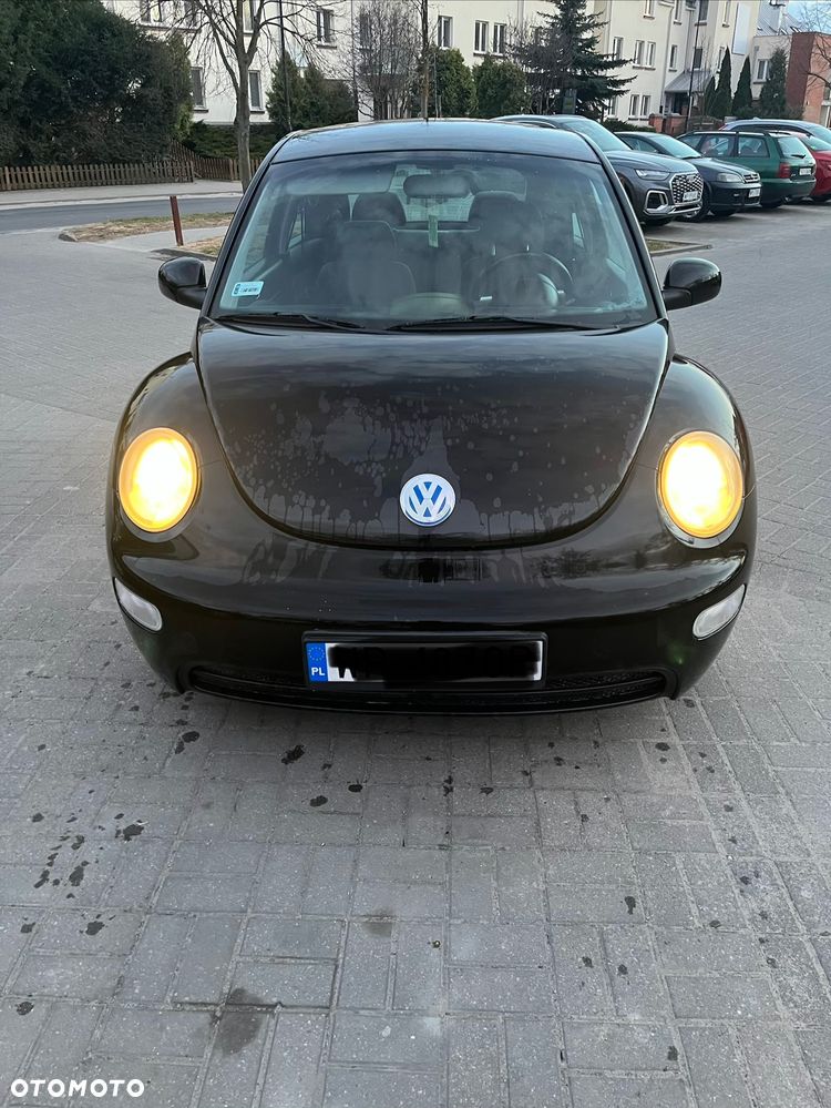 Volkswagen New Beetle - 2