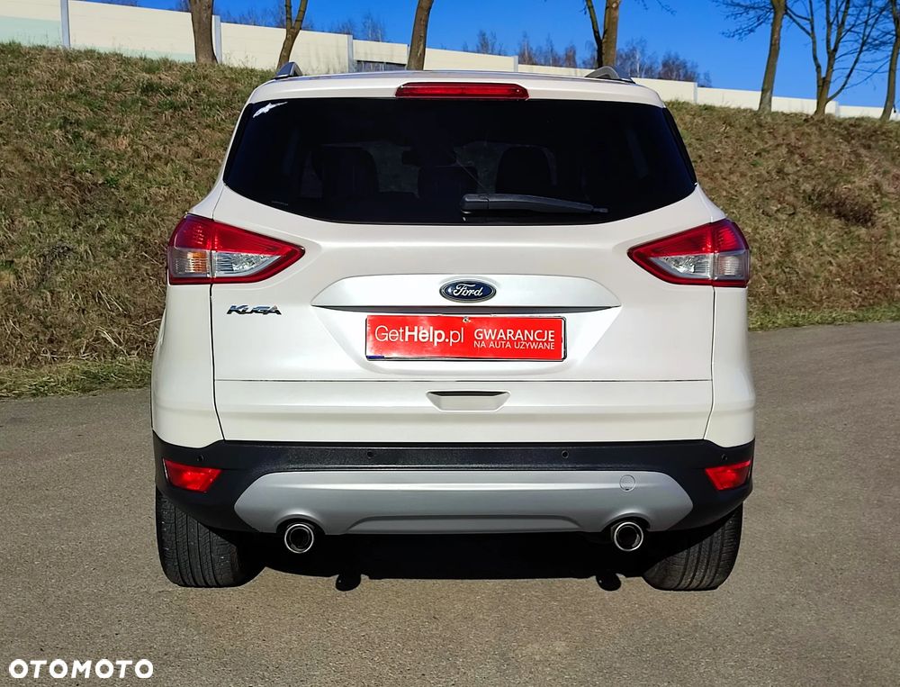 Ford Kuga 2.0 TDCi 2x4 Titanium - 12