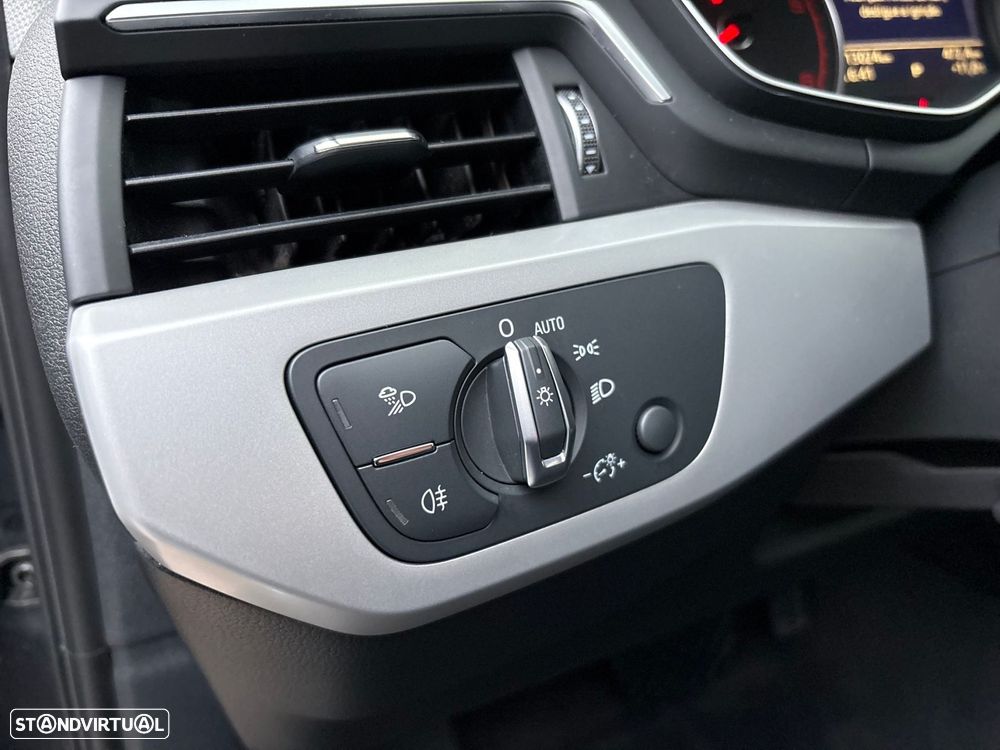 Audi A4 Avant 35 TDI Sport S tronic - 13