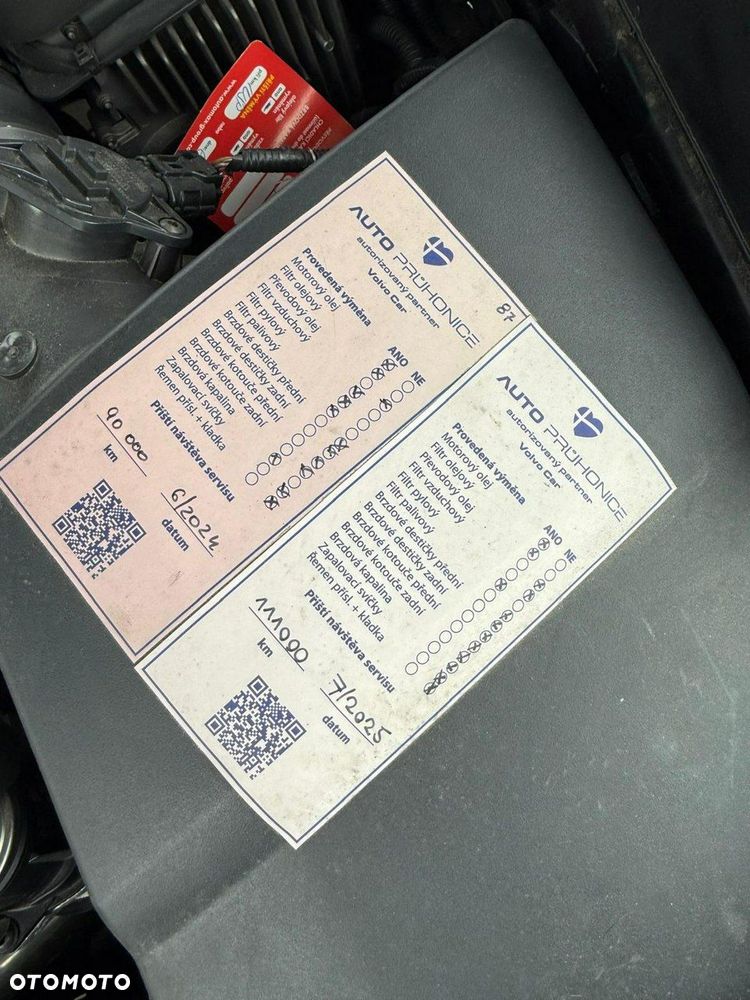 Volvo V60 Cross Country D4 AWD Geartronic Pro - 27