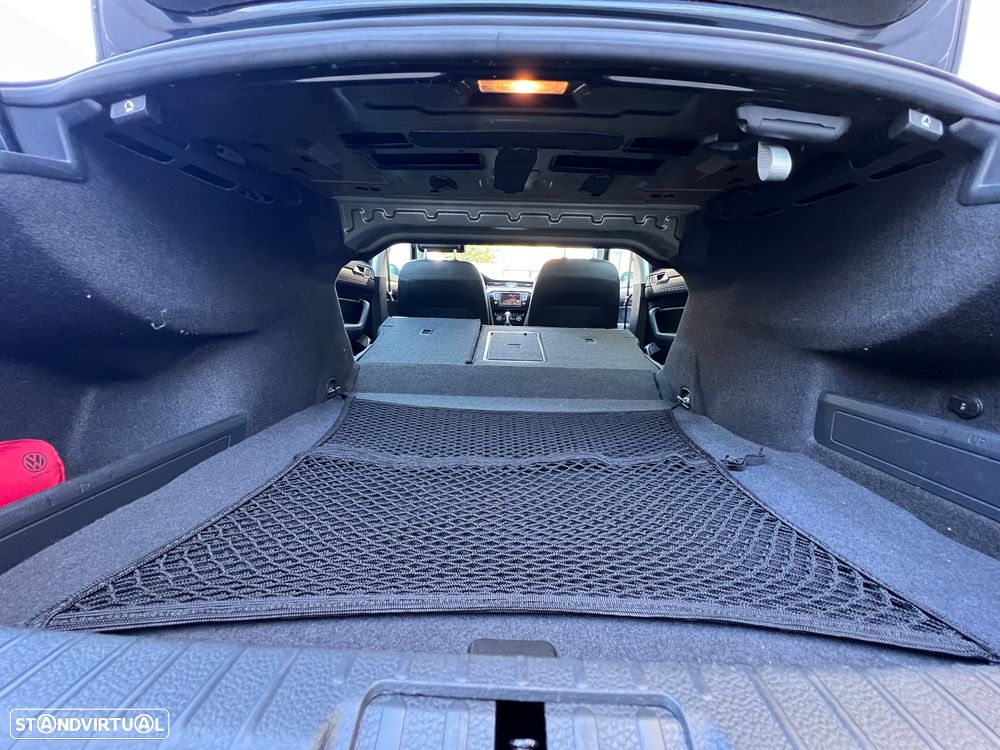 VW Passat 2.0 TDI Confortline DSG - 59