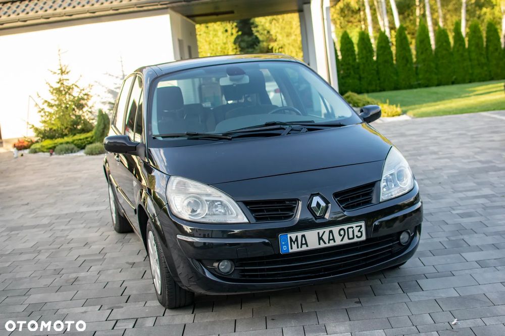Renault Scenic - 32