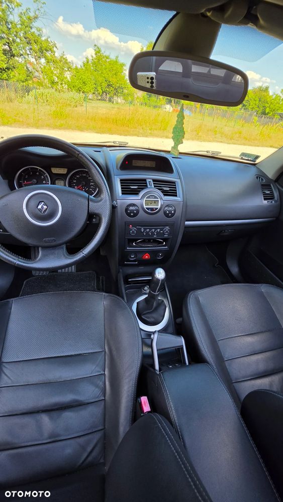 Renault Megane 1.6 16V Authentique - 8