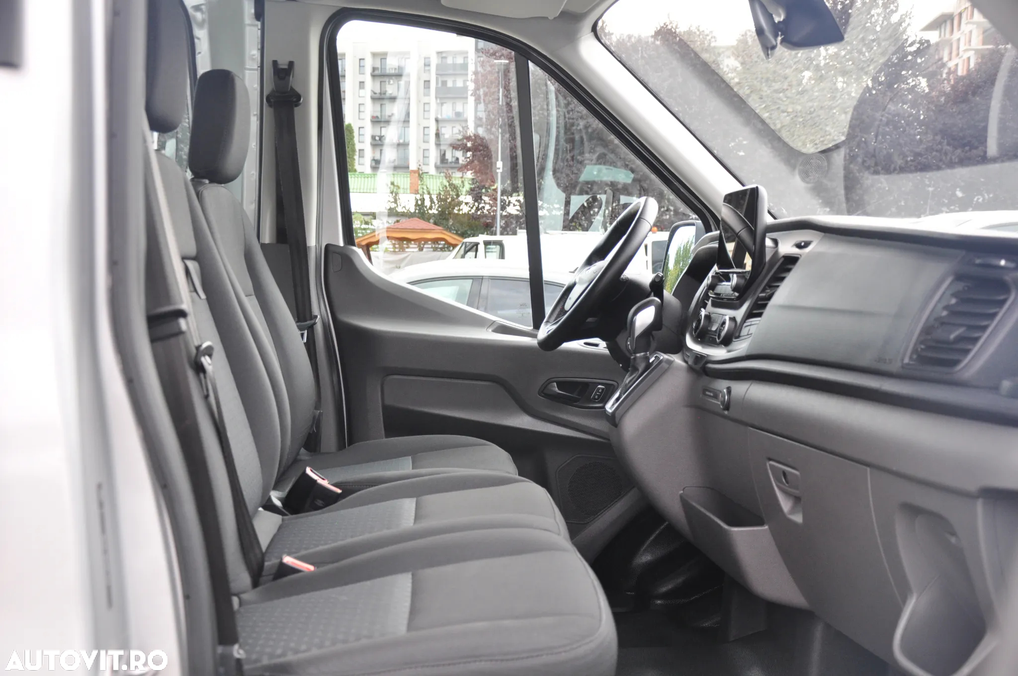 Ford Transit 330 2.0 TDCi L2H2 Furgon DCIV Trend Aut. - 11