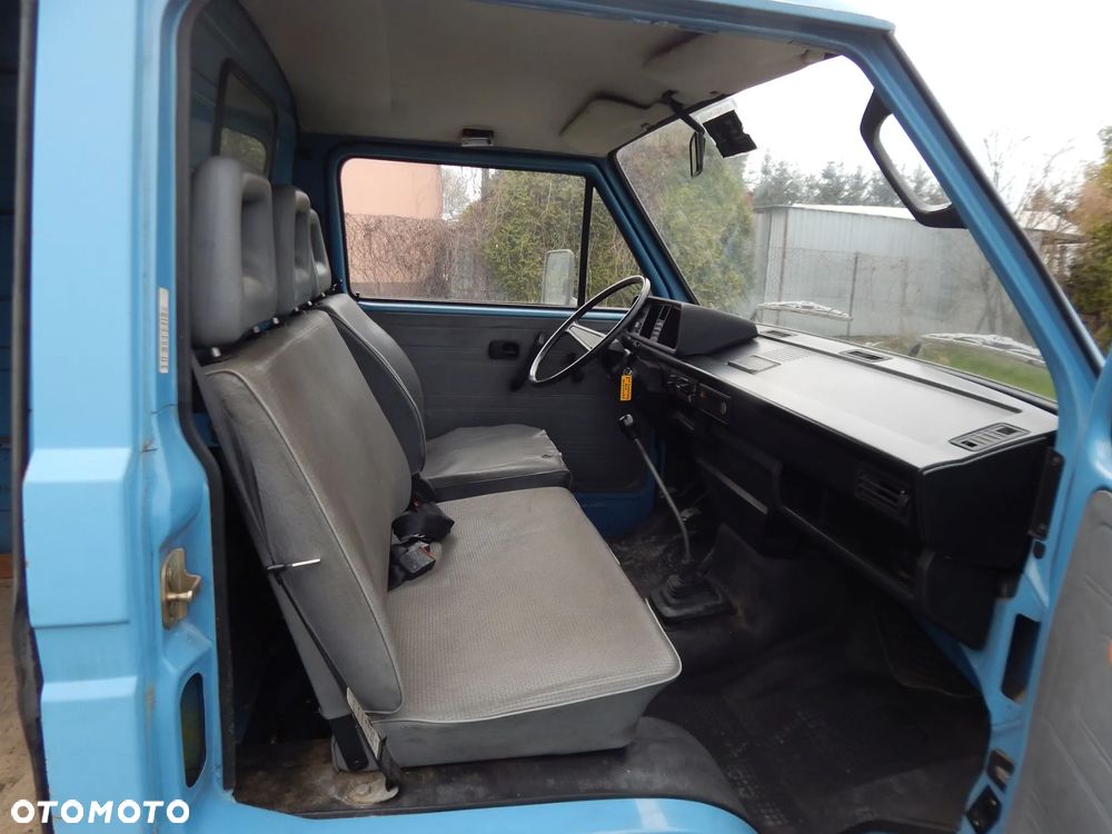 Volkswagen Transporter - 12