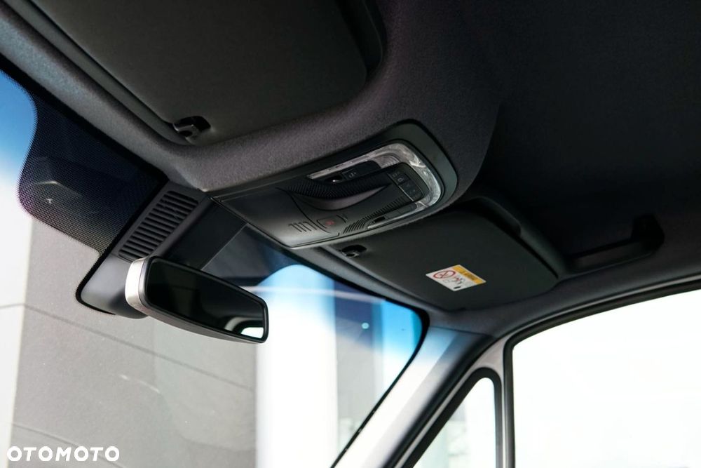 Mercedes-Benz Sprinter - 21