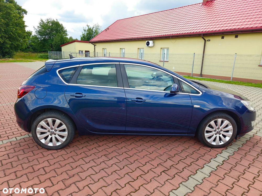 Opel Astra 1.4 Turbo - 10