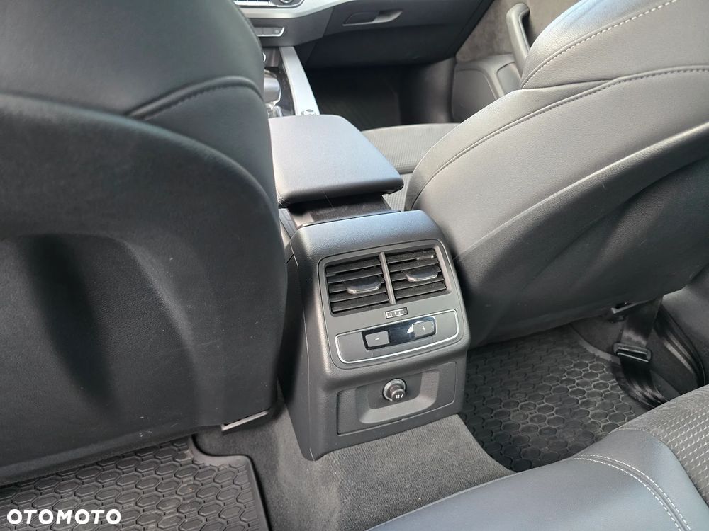 Audi A4 Avant 45 TFSI quattro S tronic S line - 13