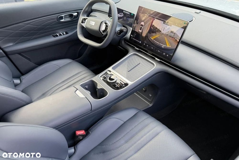 Geely Starray - 12