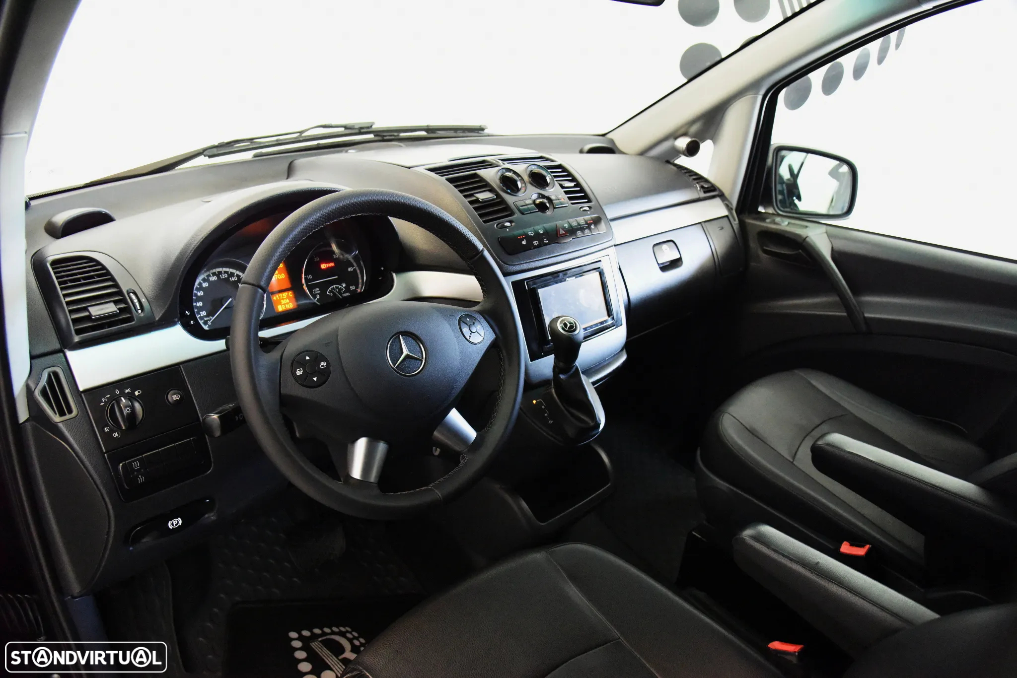 Mercedes-Benz Vito 122 CDI Longa Aut. SHUTTLE - 12