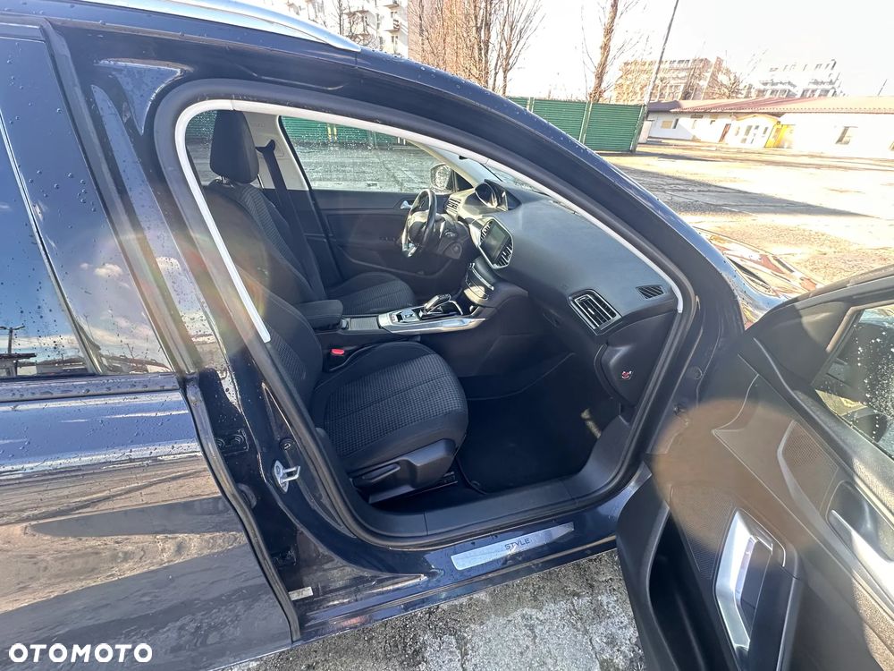 Peugeot 308 BlueHDi 130 EAT6 Stop & Start Allure - 10