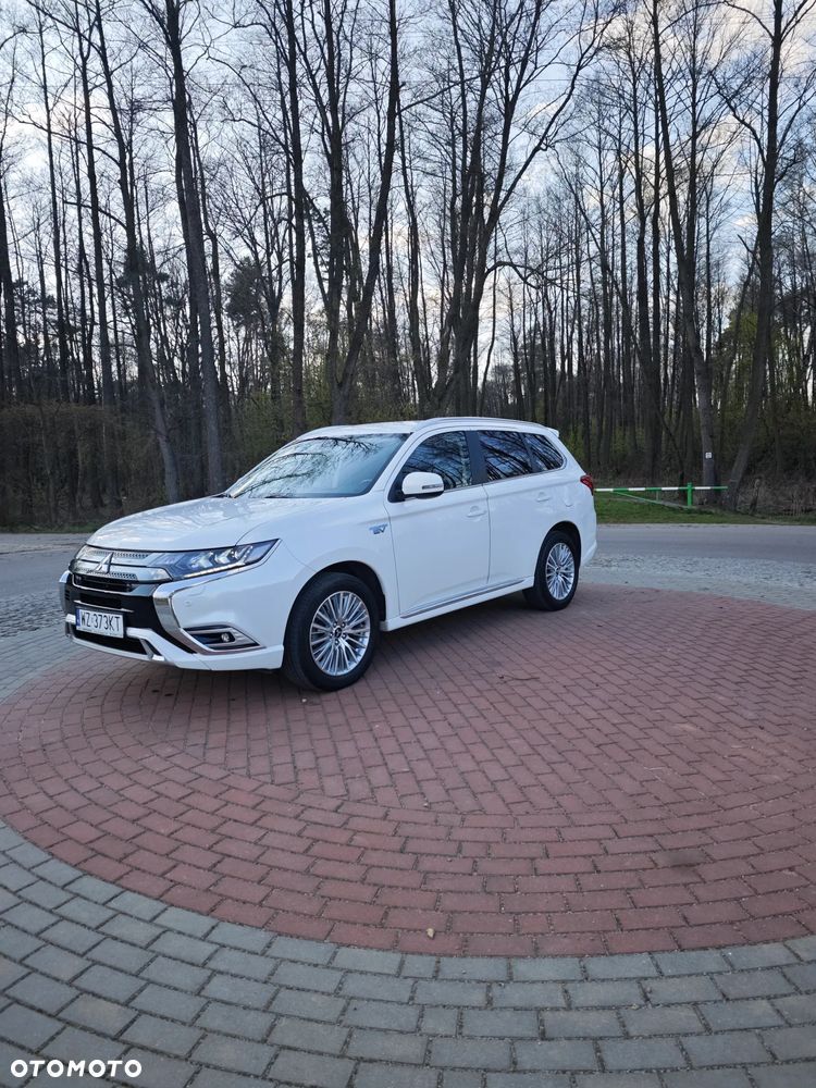 Mitsubishi Outlander Instyle - 1