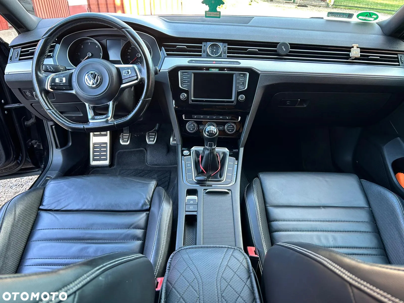 Volkswagen Passat Variant 2.0 TDI (BlueMotion Technology) Highline - 14
