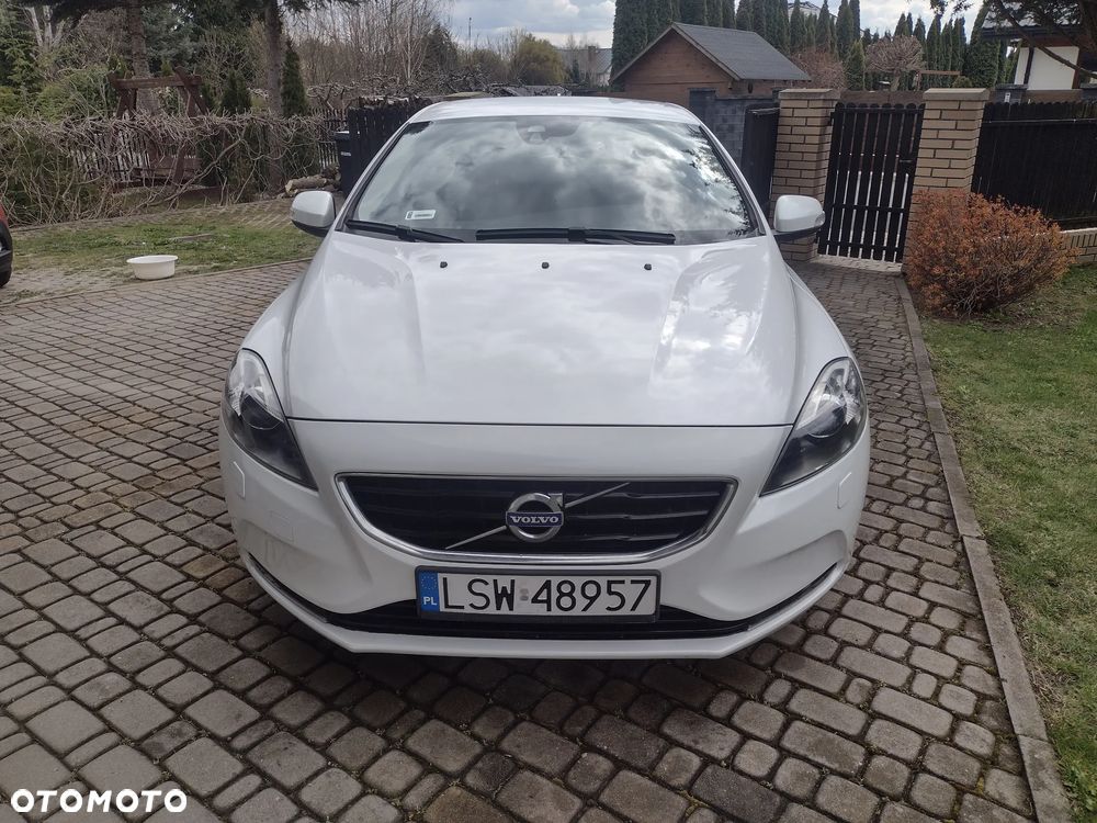 Volvo V40 T3 Momentum - 4