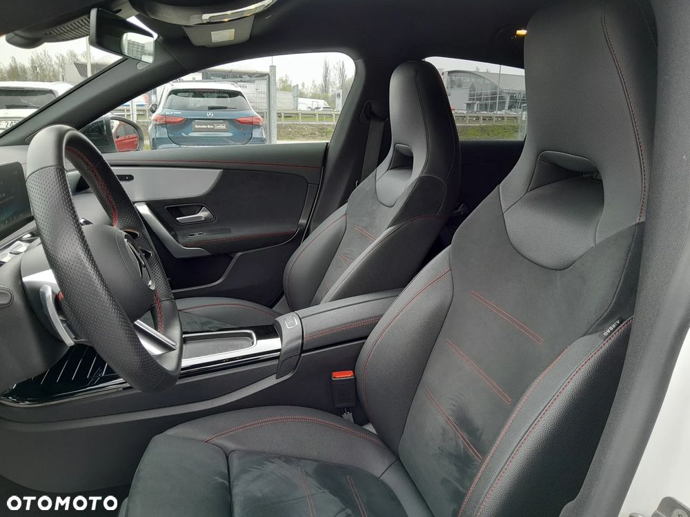 Mercedes-Benz CLA 200 AMG Line 7G-DCT - 10