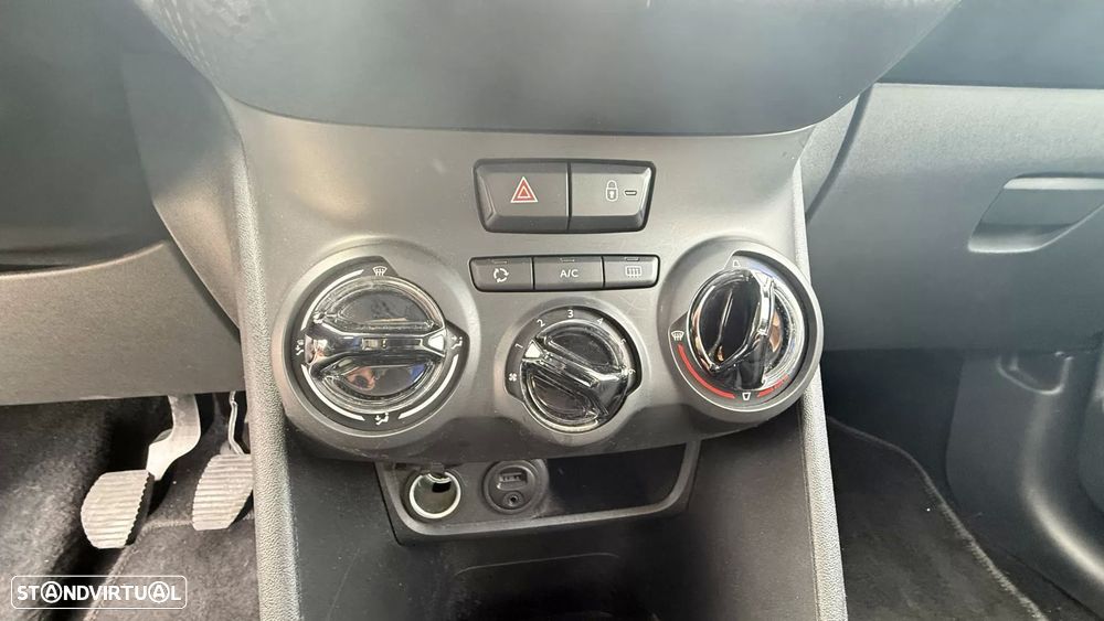 Peugeot 2008 1.2 PureTech Style - 22