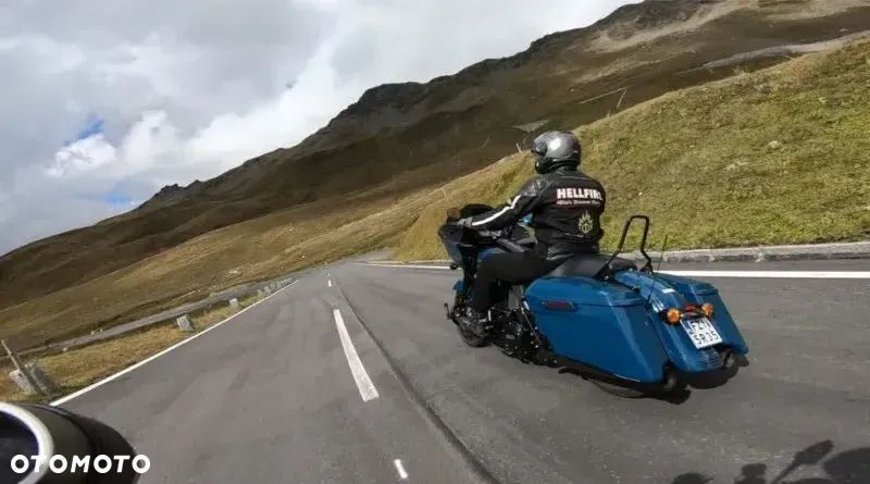 Harley-Davidson Touring Road Glide - 1