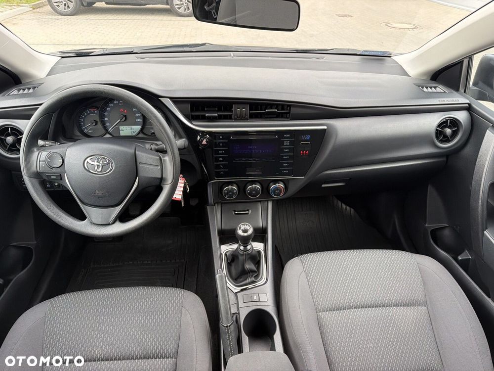 Toyota Corolla - 20