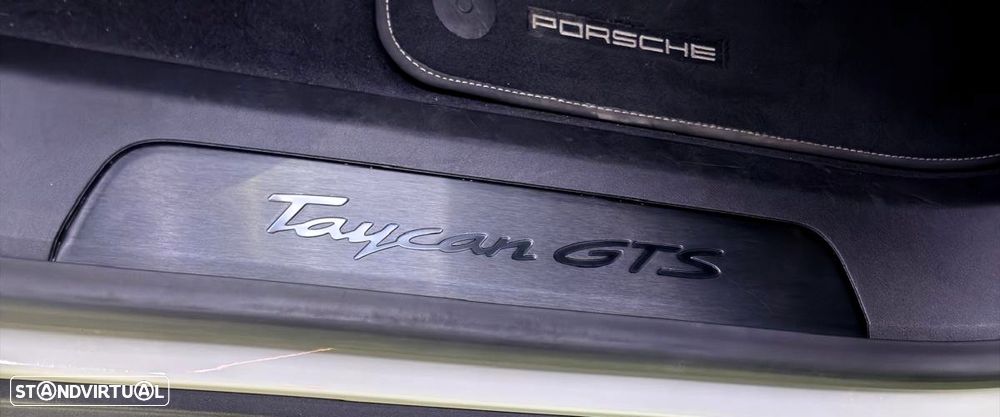 Porsche Taycan GTS - 15