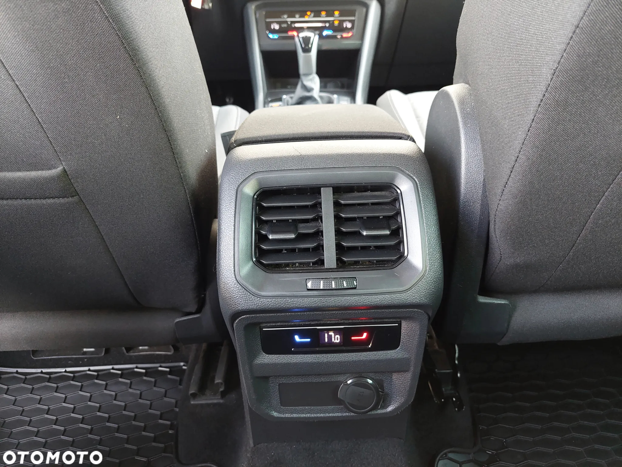 Volkswagen Tiguan 2.0 TSI 4Mot Life DSG - 30