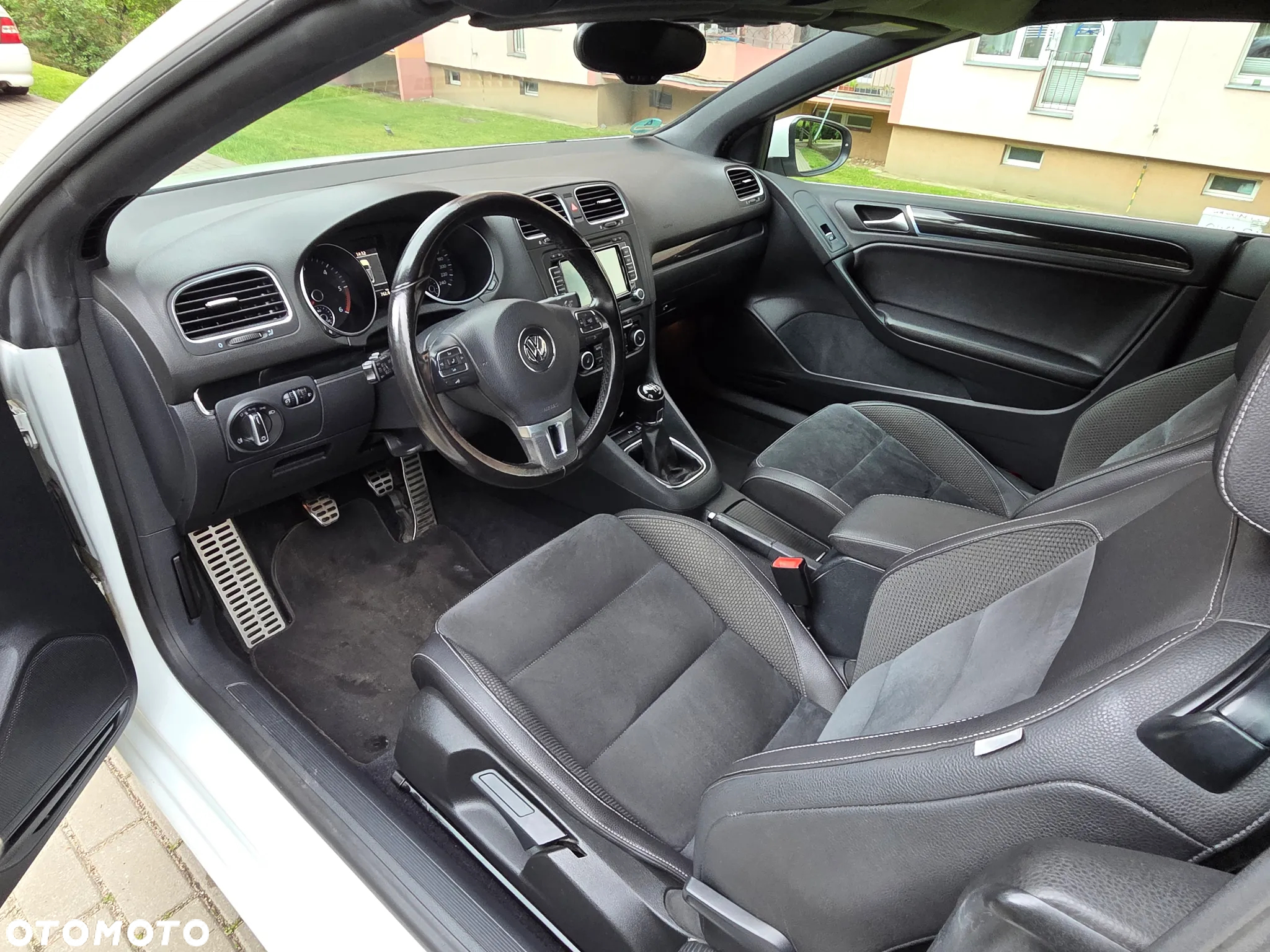 Volkswagen Golf Cabrio 1.6 TDI Exclusive - 11