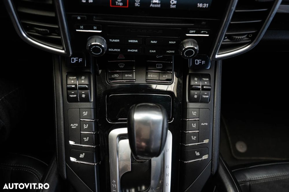 Porsche Cayenne GTS Tiptronic S - 15