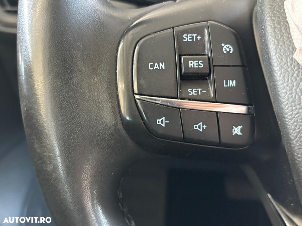 Ford Focus 1.5 EcoBlue Connected - 28