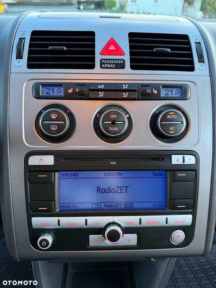 Volkswagen Touran 1.6 Cross - 33