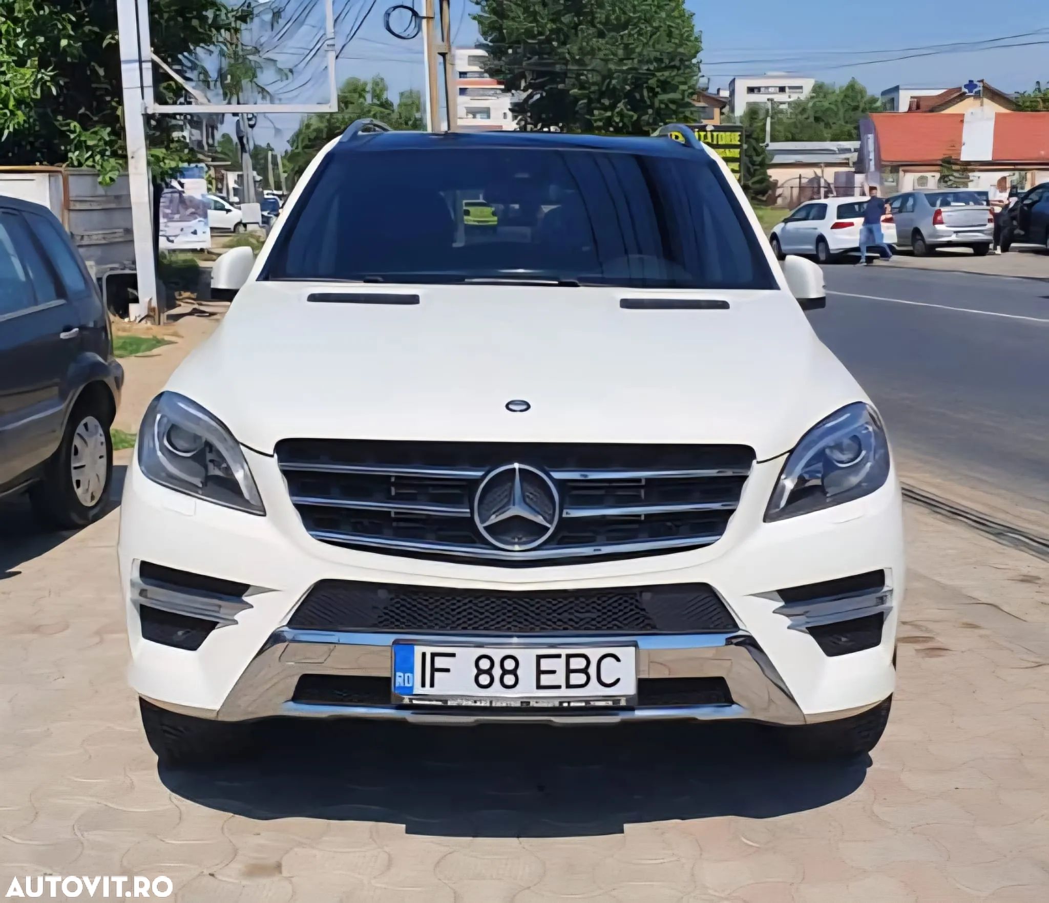 Mercedes-Benz ML 350 BlueTec 4MATIC Aut - 1