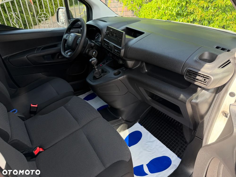 Citroën BERLINGO - 11