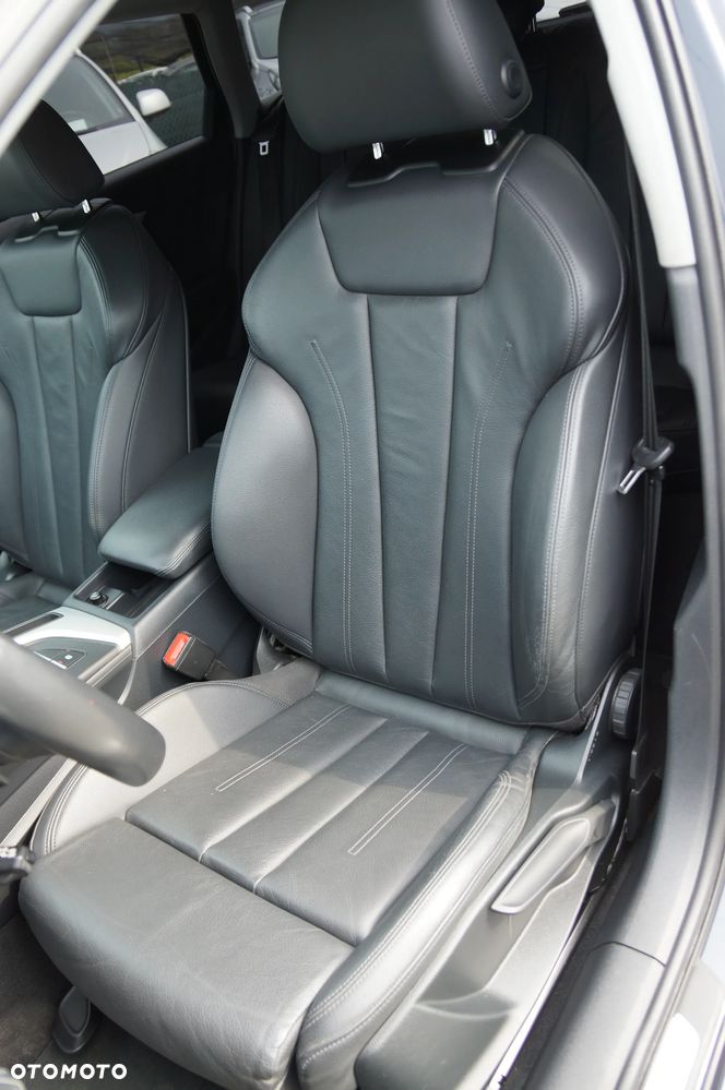 Audi A4 Avant 2.0 TDI S tronic - 30