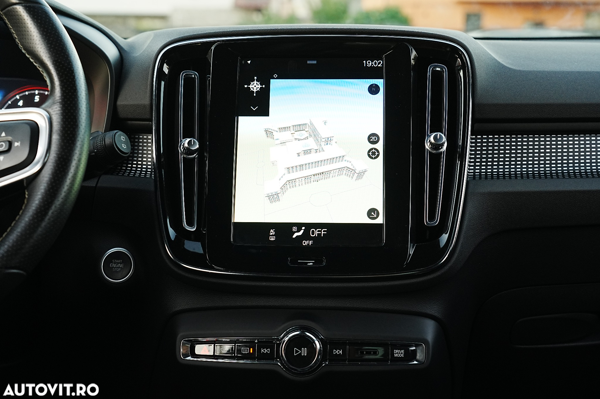 Volvo XC 40 Recharge T5 Twin Engine AT7 R-Design - 25