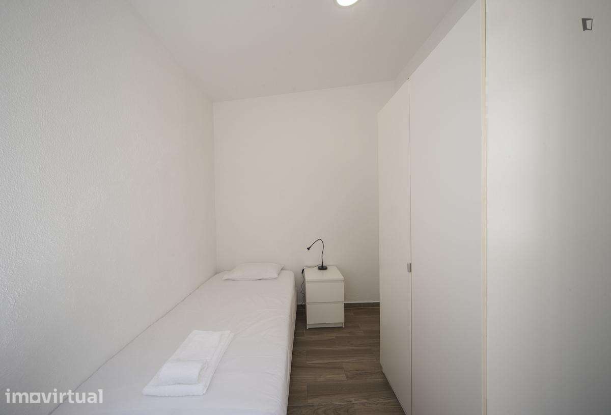 Quarto - localizado em Lapa Lisbon - Grande imagem: 2/19