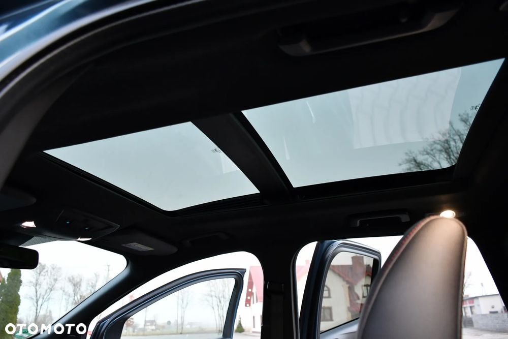 Ford Kuga 2.0 TDCi AWD ST-Line - 38