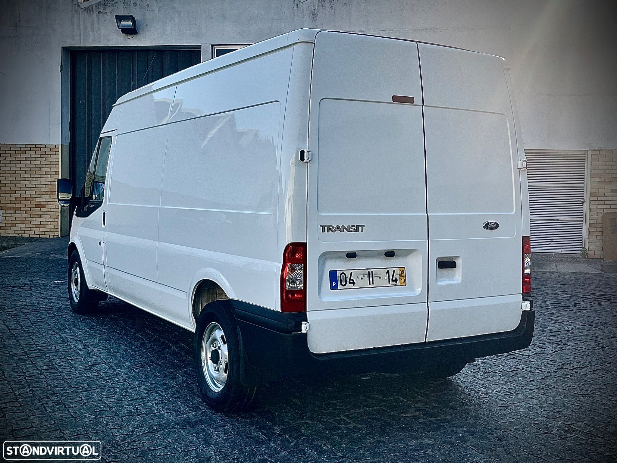 Ford TRANSIT/330L - 7