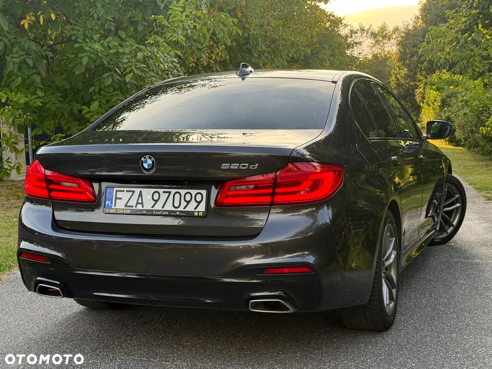 BMW Seria 5 520d M Sport Edition - 15