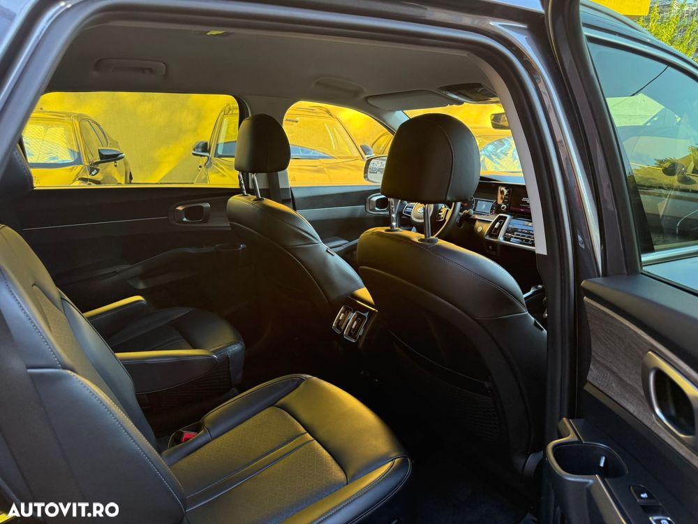 Kia Sorento - 12