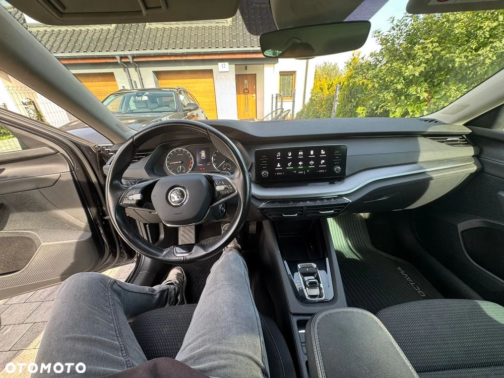 Skoda Octavia 2.0 TDI Ambition DSG - 6