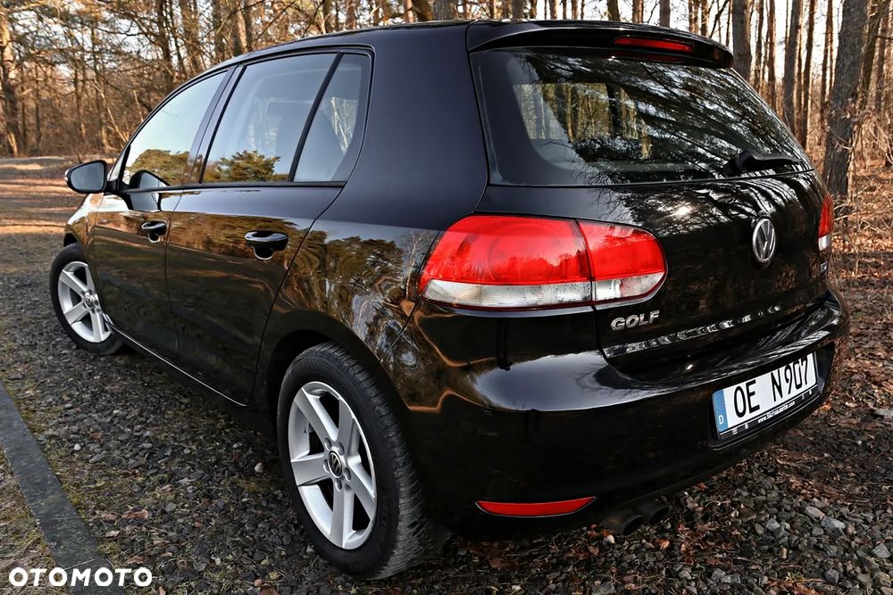 Volkswagen Golf 2.0 TDI DPF Comfortline - 26