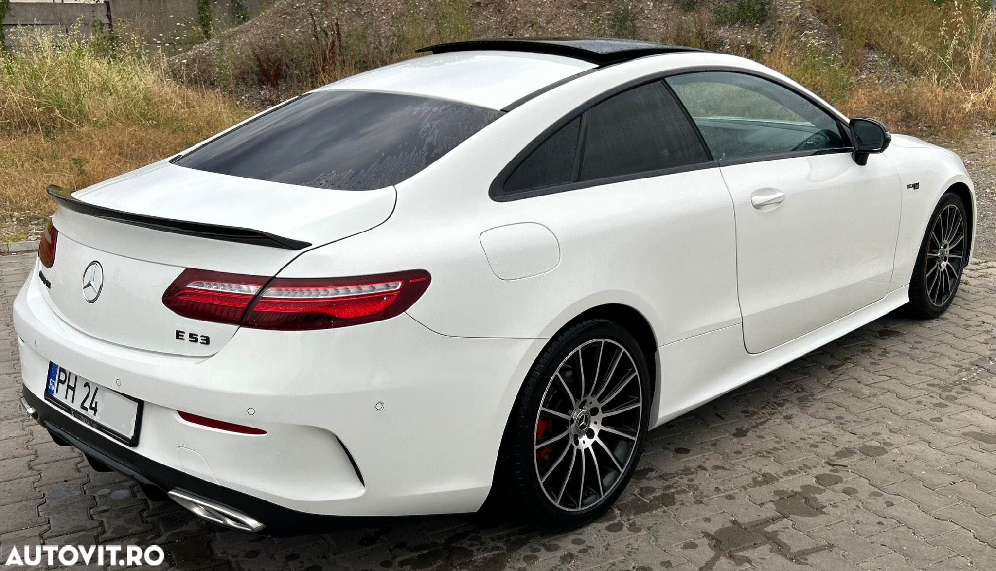 Mercedes-Benz E 220 d Coupe 9G-TRONIC AMG Line - 20