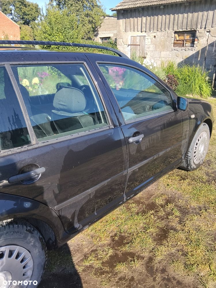 Volkswagen Golf - 6