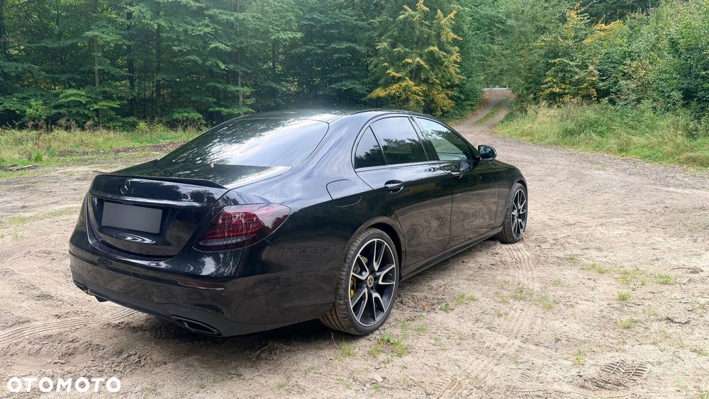 Mercedes-Benz Klasa E 220 d 4-Matic 9G-TRONIC - 7