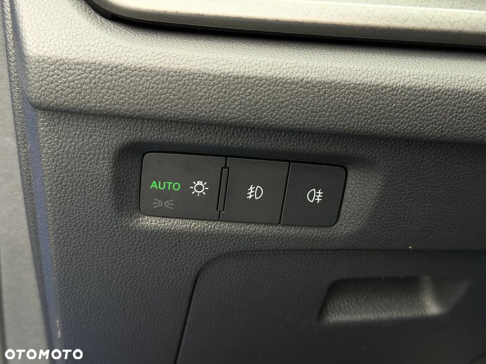 Skoda Octavia 2.0 TDI Ambition DSG - 13