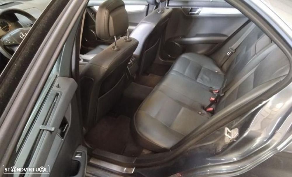 Mercedes-Benz C 320 - 5