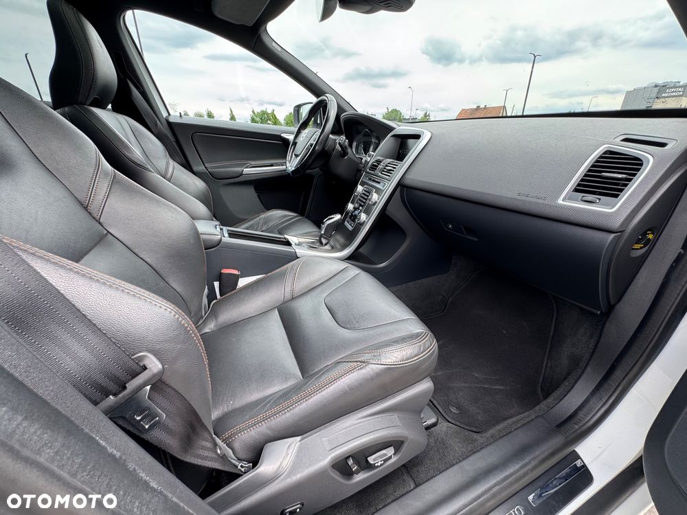 Volvo XC 60 D4 Drive-E Summum - 32