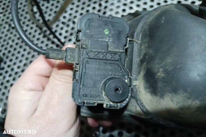 Usita rezervor 5C6810773H 5G9809999 5C6810773H 5G9809999 Volkswagen V - 3