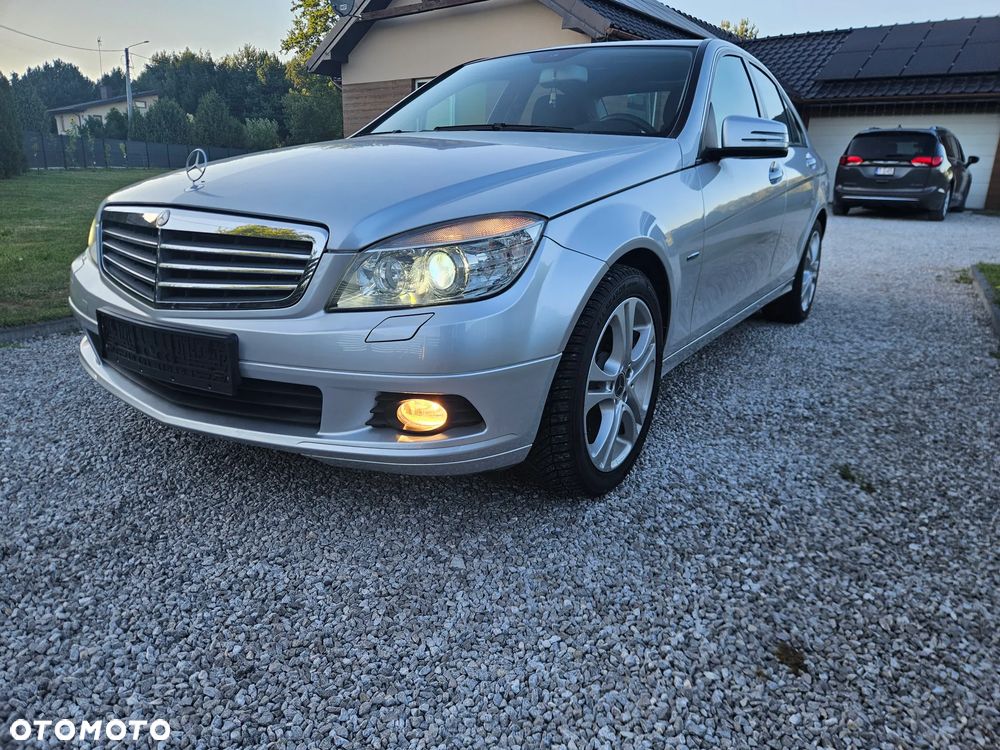 Mercedes-Benz Klasa C 180 Kompressor BlueEFFICIENCY - 2
